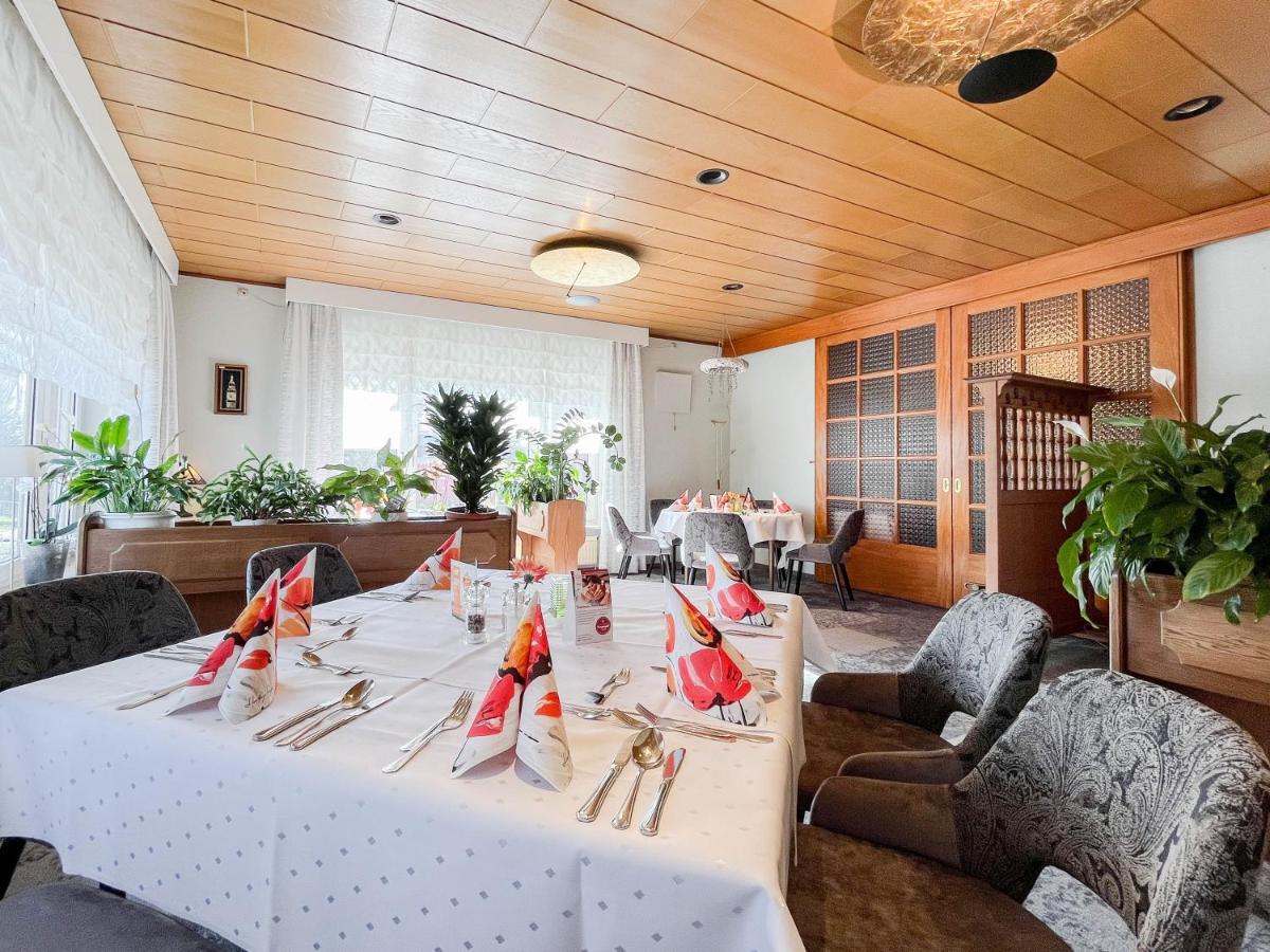 Hotel-Restaurant Vier Linden Stade Buitenkant foto